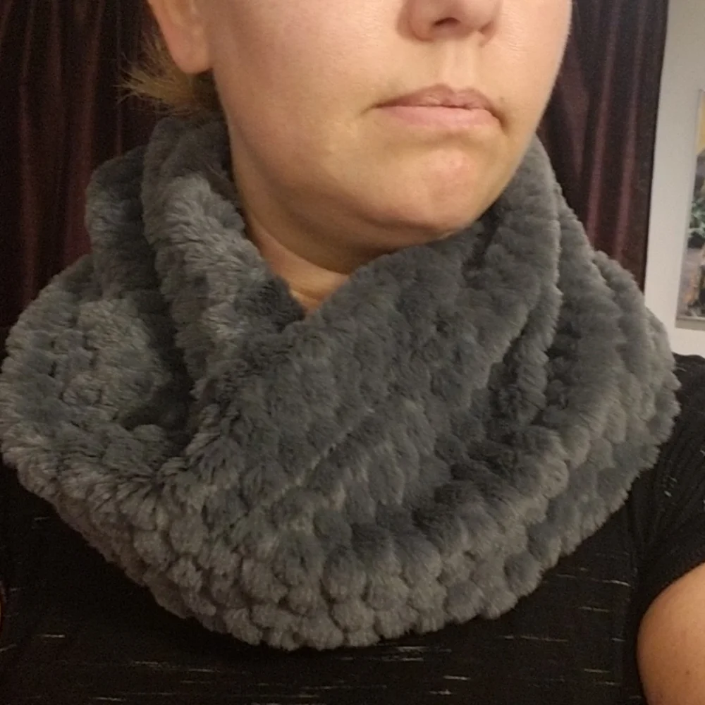 💕LOVE TOKEN💕 Faux Fur Infinity Scarf Neck Warmer